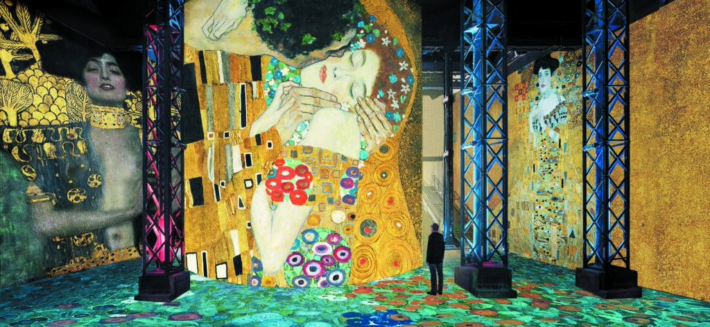 3D Digital exhibition in Paris Klimt. Art nouveau style.