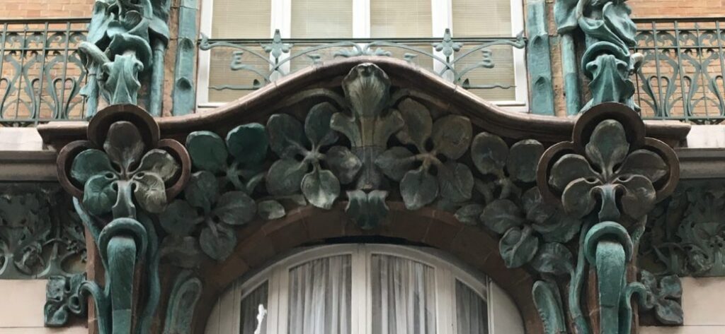 Detail of Castel Béranger. 16th arrondissement of Paris.