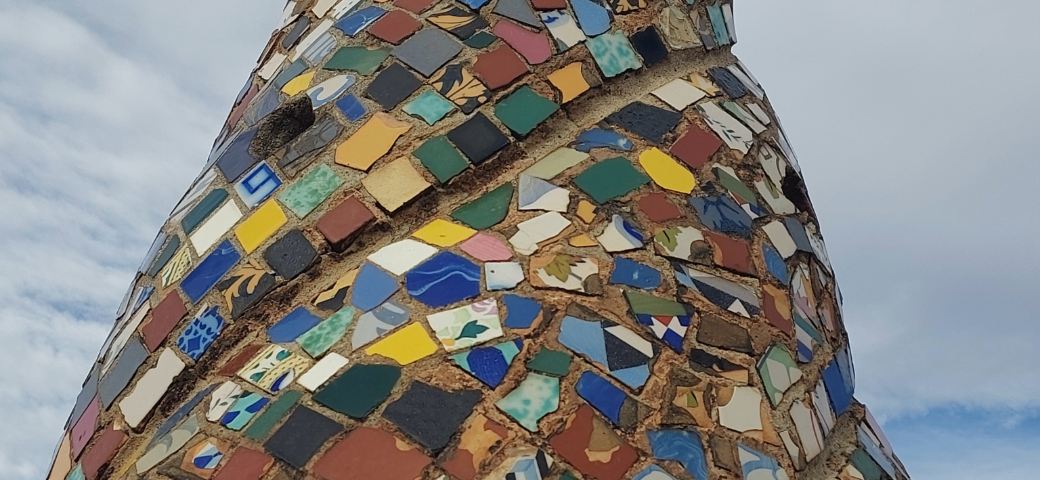 Art Nouveau chimney in Palau Güell, Barcelona. Modernisme. Trencadís. Antoni Gaudí.