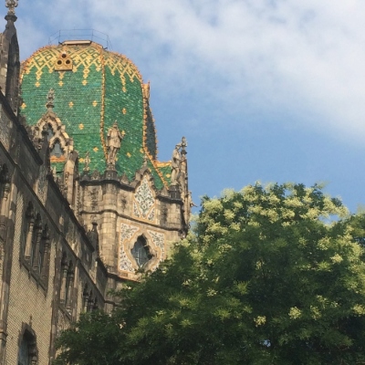 Budapest (Hungary). Building of the Arts and Crafts museum (Odoen Lechner architect, 1891-1896).