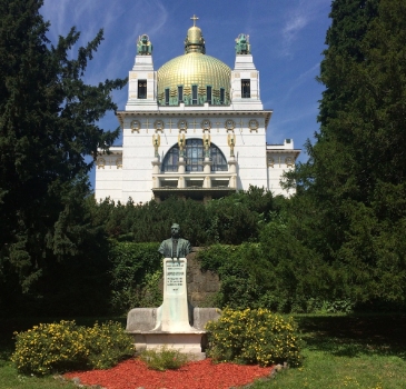 The Church of Saint Leopold at Steinhof is an Art Nouveau masterpiece from Otto Wagner. In addition, it is also the first example of modernism in church construction. Wien.