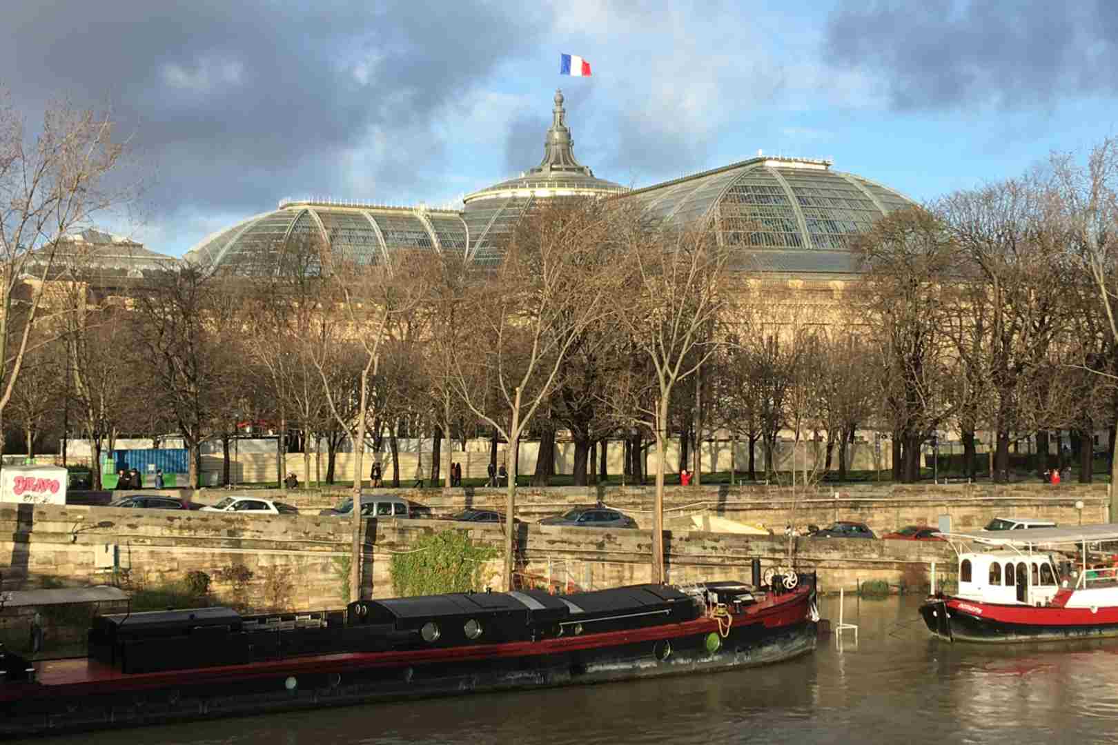 Grand Palais, Paris. It is an exhibition hall and museum complex located in the 8th arrondissement of Paris between the Champs-Élysées and the Seine.